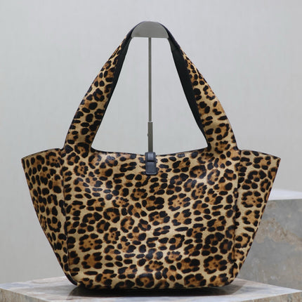 LE 5 À 7 BEA TOTE BAG 50 IN LEOPARD PRINT LEATHER GOLD LOGO
