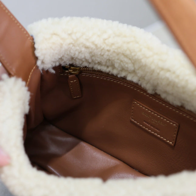 LE 5 À 7 SHOULDER BAG 25 IN BROWNIE SUEDE AND WHITE SHEARLING TRIM