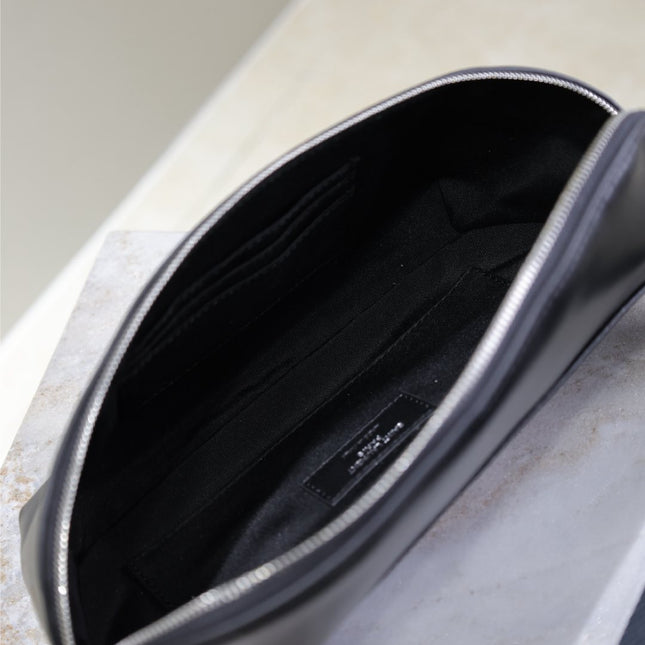 CLASSIC CROSSBODY BAG 26 IN BLACK LAMBSKIN