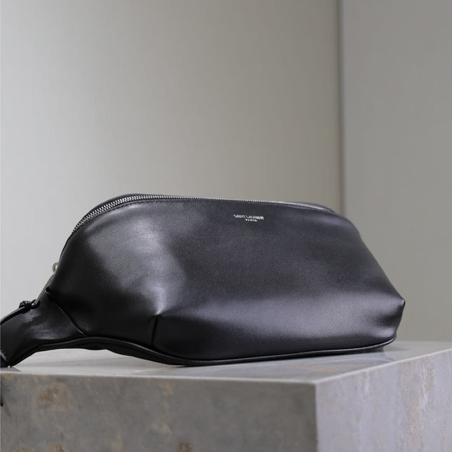 CLASSIC CROSSBODY BAG 26 IN BLACK LAMBSKIN