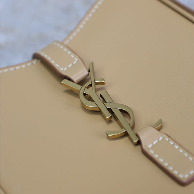LE 5 À 7 PHONE BAG 18 IN CIDER BROWN CALFSKIN