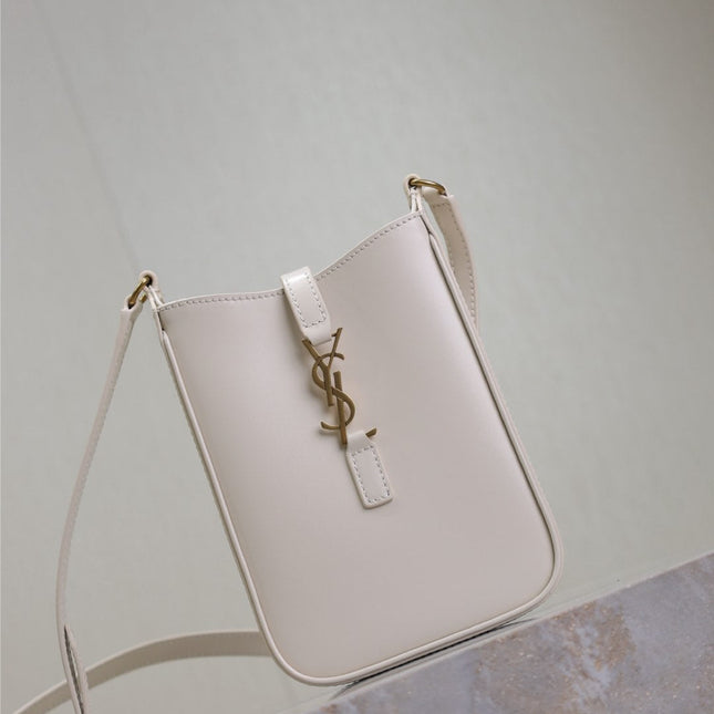 LE 5 À 7 PHONE BAG 18 IN WHITE CALFSKIN