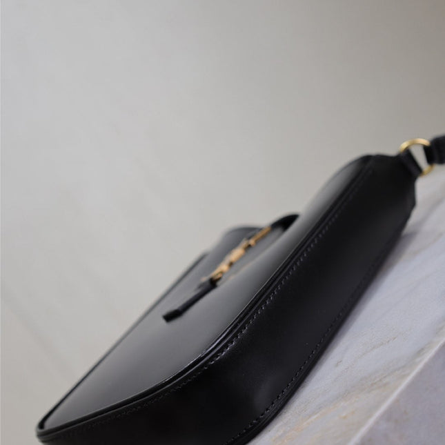 LE 5 À 7 PHONE BAG 18 IN BLACK CALFSKIN