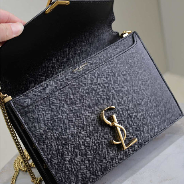 CASSANDRA CHAIN BAG 22 IN BLACK CAVIAR PATTERN CALFSKIN GOLD HARDWARE