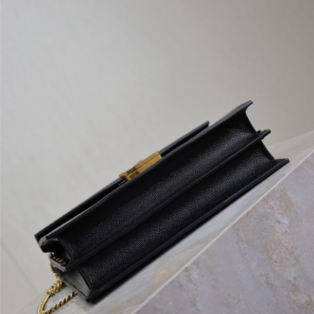 CASSANDRA CHAIN BAG 22 IN BLACK CAVIAR PATTERN CALFSKIN GOLD HARDWARE