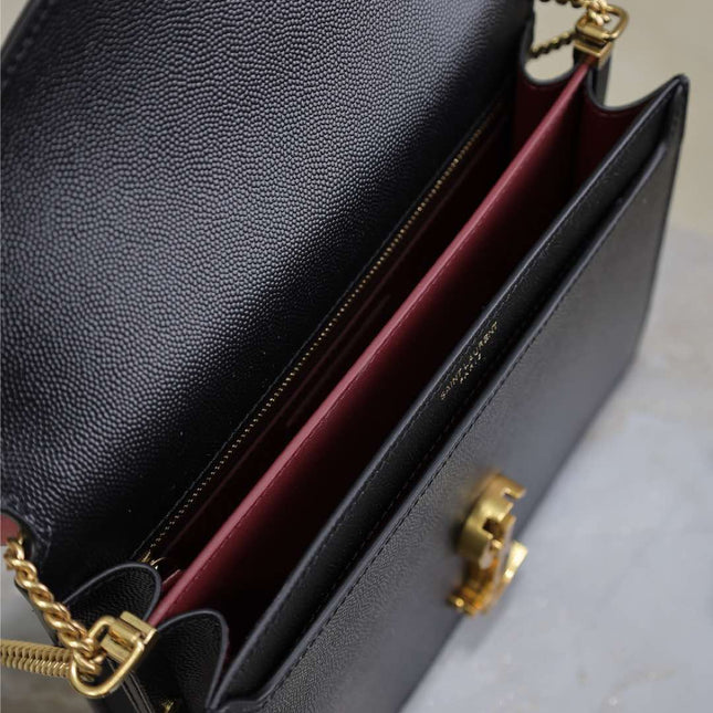 CASSANDRA CHAIN BAG 22 IN BLACK CAVIAR PATTERN CALFSKIN GOLD HARDWARE