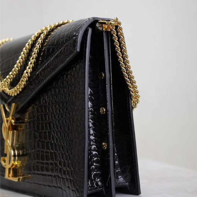 CASSANDRA CHAIN BAG 22 IN BLACK CROCODILE PATTERN CALFSKIN GOLD HARDWARE