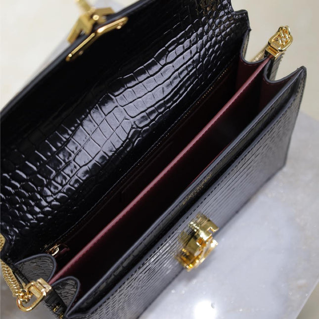 CASSANDRA CHAIN BAG 22 IN BLACK CROCODILE PATTERN CALFSKIN GOLD HARDWARE