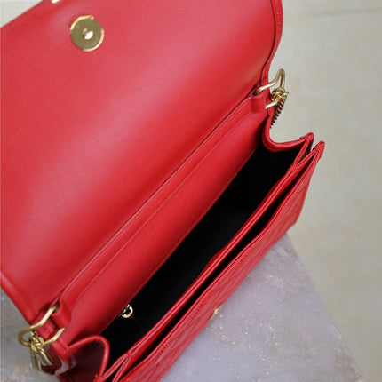 BECKY 25 IN RED QUILTED LAMBSKIN GOLD HARDWARE
