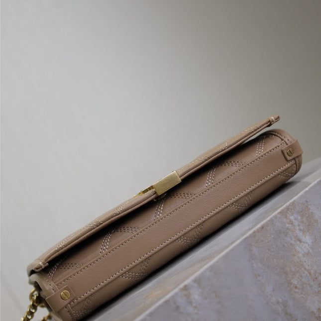 BECKY 22 IN MEDIUM BROWN QUILTED LAMBSKIN GOLD HARDWARE