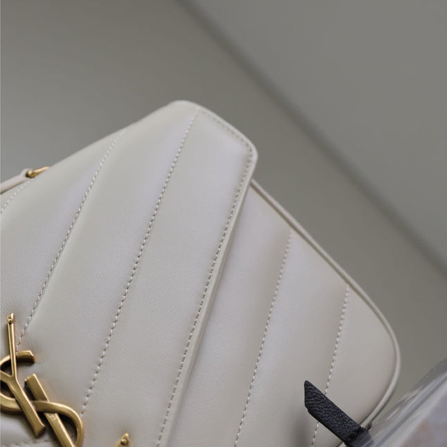 LOULOU MEDIUM 29 IN WHITE SHEEPSKIN GOLD HARDWARE
