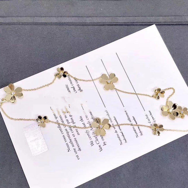FRIVOLE GOLD 9 FLOWERS NECKLACE